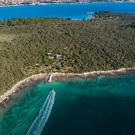 Secluded Fisherman's Cove Babac, - 20901 Vakantiehuis