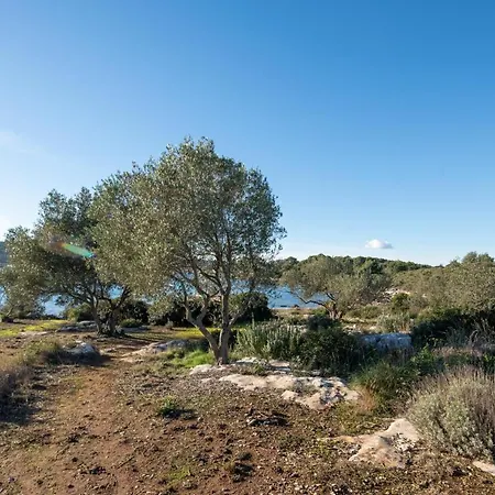 Secluded Fisherman's Cove Babac, - 20901 *